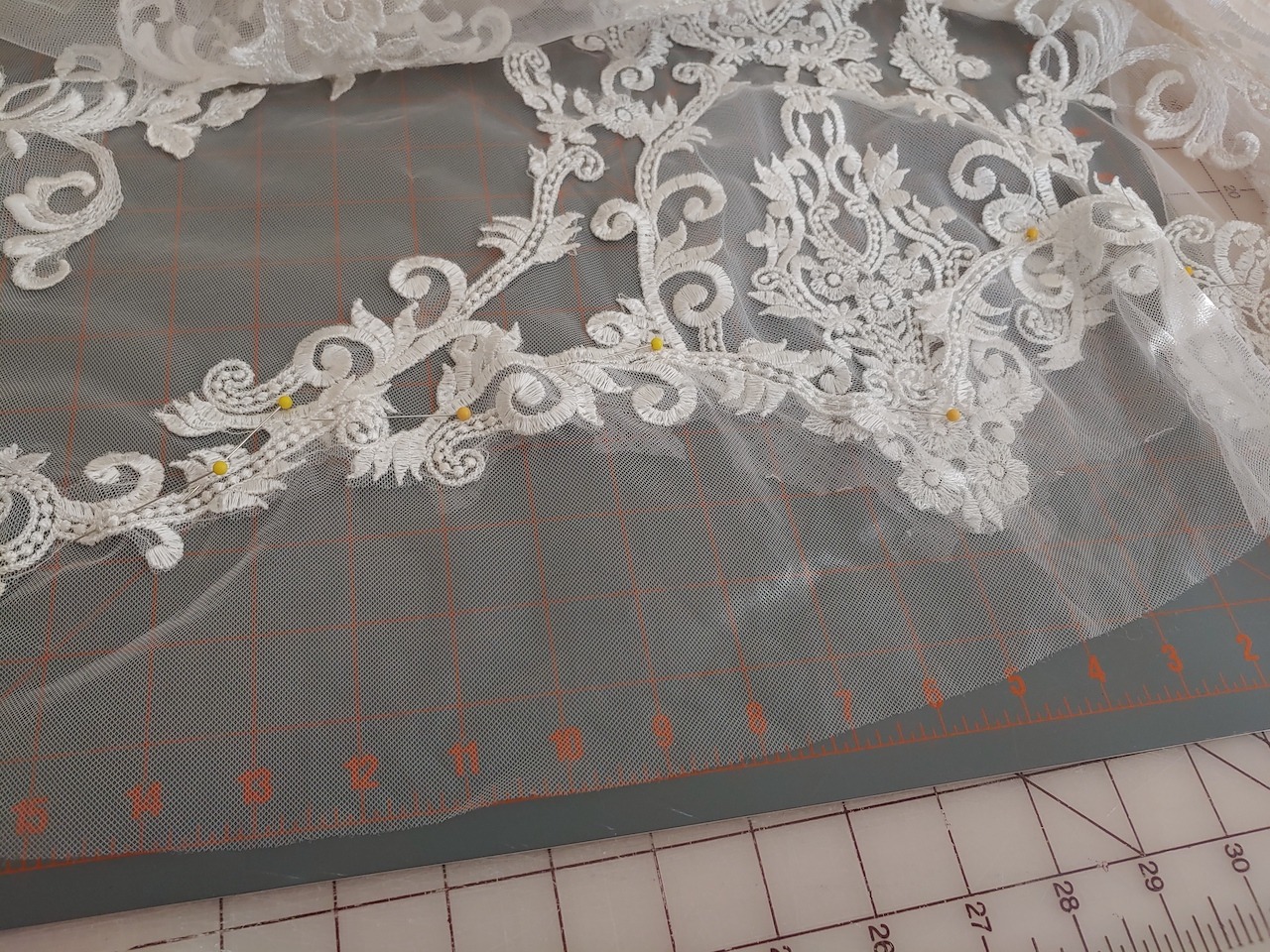 lace hem with netting border